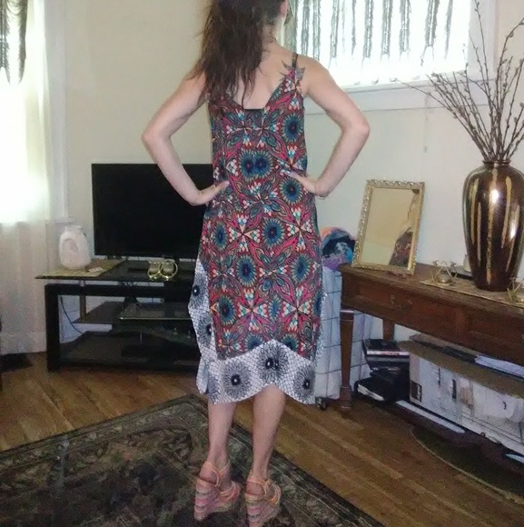 Dress - Picture 4 of 5